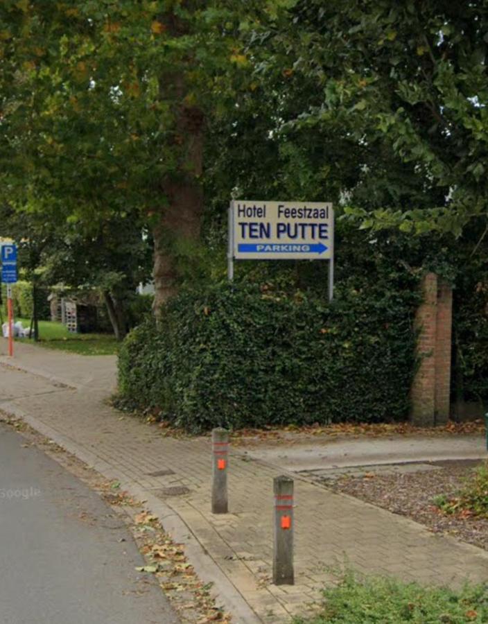 Hotel Ten Putte Gistel Buitenkant foto