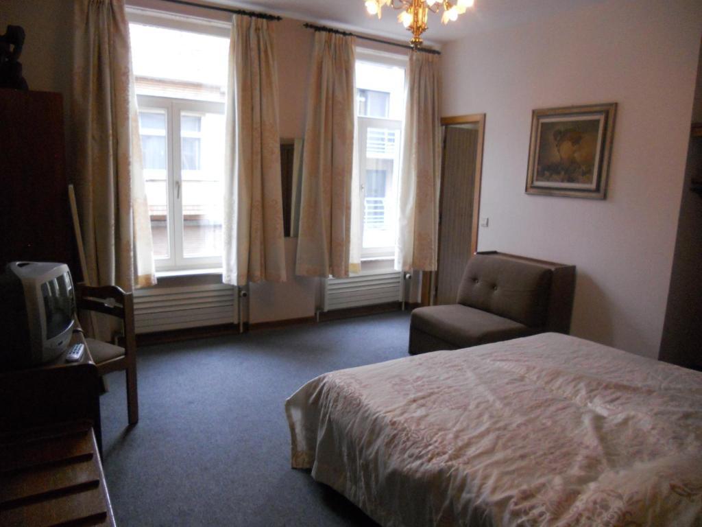 Hotel Ten Putte Gistel Kamer foto