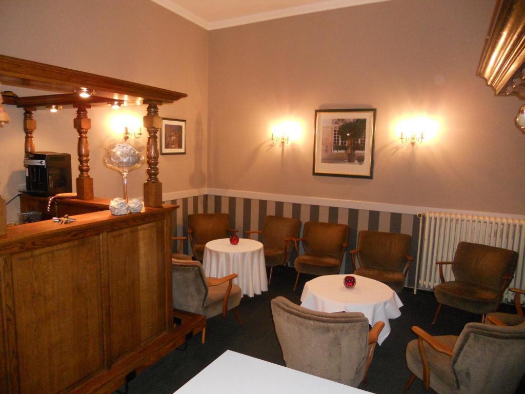 Hotel Ten Putte Gistel Buitenkant foto